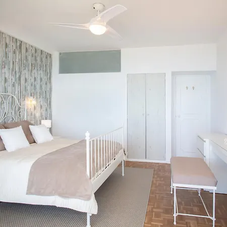 Apartment Seaside Paradise - Walk In, 5 Meters To The Ocean Benalmadena