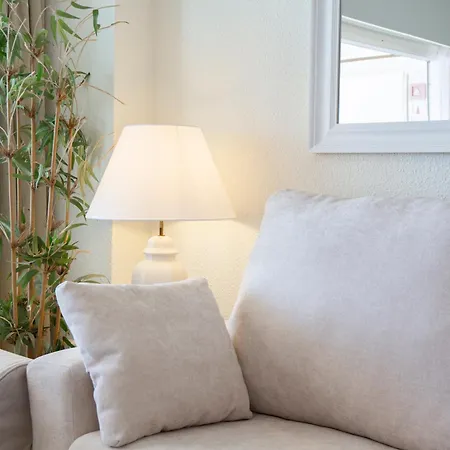 Seaside Paradise - Walk In, 5 Meters To The Ocean Apartment
