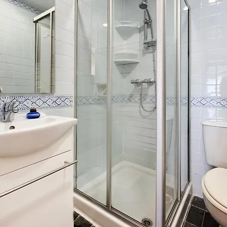 Seaside Paradise - Walk In, 5 Meters To The Ocean Apartment